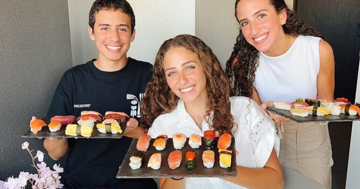 Sushi open late hotsell